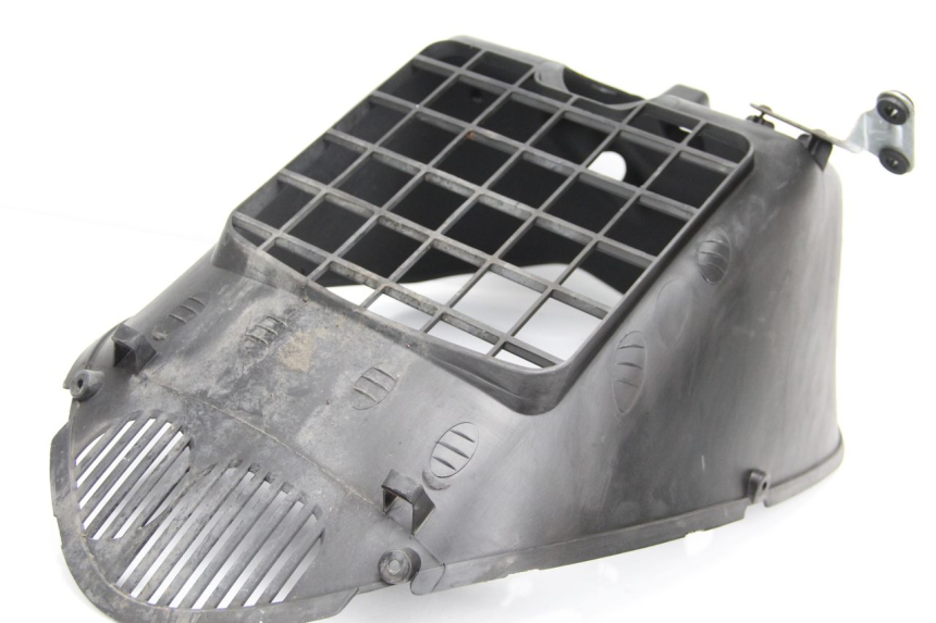 photo de RADIADOR CUBIERTA GILERA NEXUS 125 (2009 - 2013) - Primer plano técnico