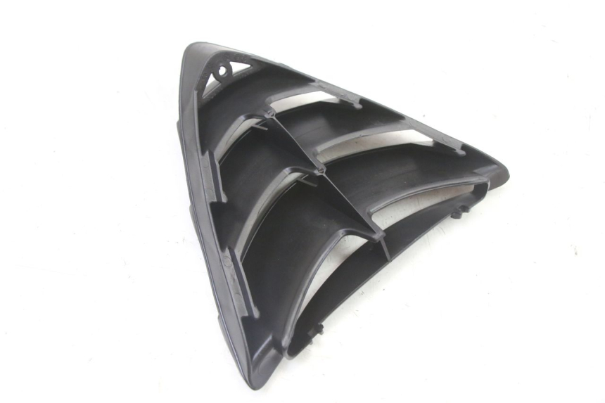 photo de RADIADOR CUBIERTA PIAGGIO NRG POWER PUREJET 50 (2018 - 2021) - Primer plano técnico