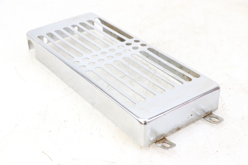 photo de RADIADOR CUBIERTA REGAL RAPTOR RAXTER 2 125 (2007 - 2015) - Detalles de los puntos de fijación