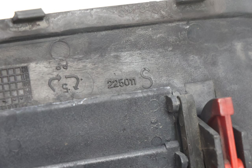 photo de RADIADOR CUBIERTA GILERA RUNNER SP 50 (2002 - 2004) - Otra vista del artículo