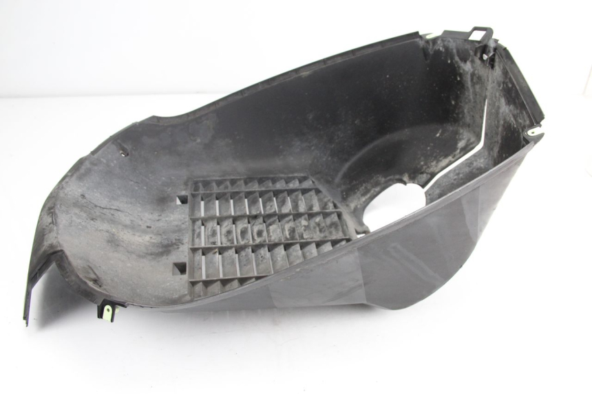 photo de REJILLA DEL RADIADOR PEUGEOT SATELIS 125 (2006 - 2009) - Primer plano técnico