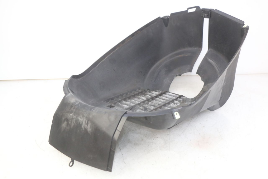 photo de REJILLA DEL RADIADOR PEUGEOT SATELIS 125 (2006 - 2009) - Primer plano técnico