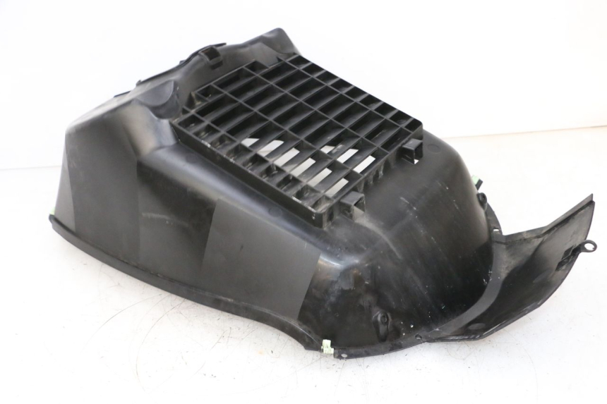 photo de RADIADOR CUBIERTA PEUGEOT SATELIS 125 (2013 - 2018) - Zoom estado de uso