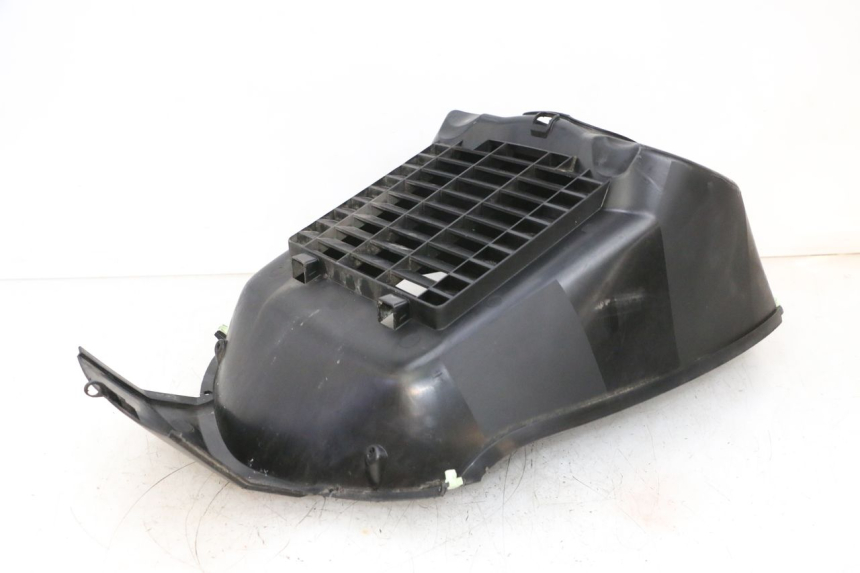 photo de RADIADOR CUBIERTA PEUGEOT SATELIS 125 (2013 - 2018) - Otra perspectiva