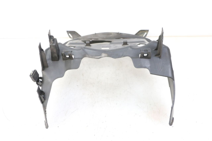 photo de REJILLA DEL RADIADOR YAMAHA X-MAX XMAX ABS 250 (2010 - 2012) - Detalles de los puntos de fijación