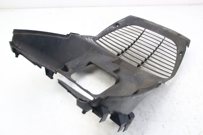 photo de REJILLA DEL RADIADOR YAMAHA XMAX X-MAX 125 (2006 - 2009) - Detalles de los puntos de fijación