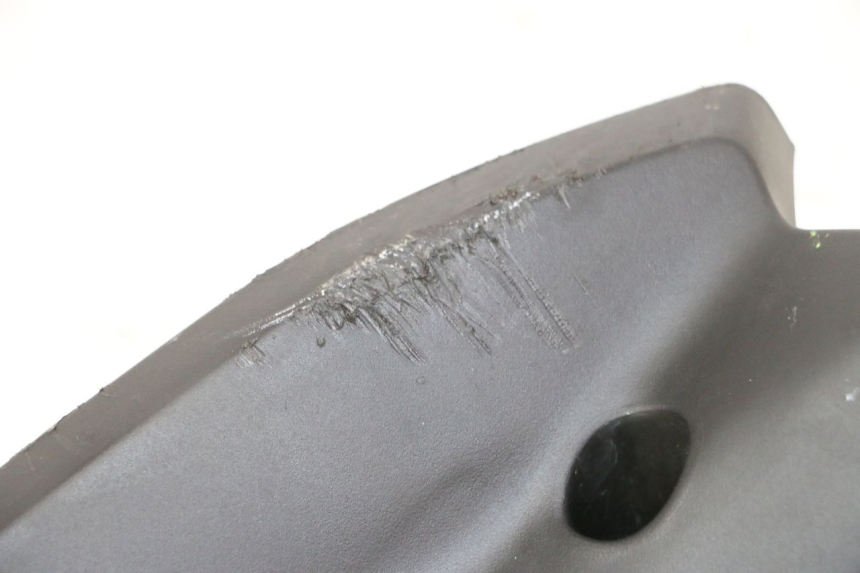 photo de RADIADOR CUBIERTA YAMAHA XMAX X-MAX 125 (2021 - 2025) - Otra perspectiva