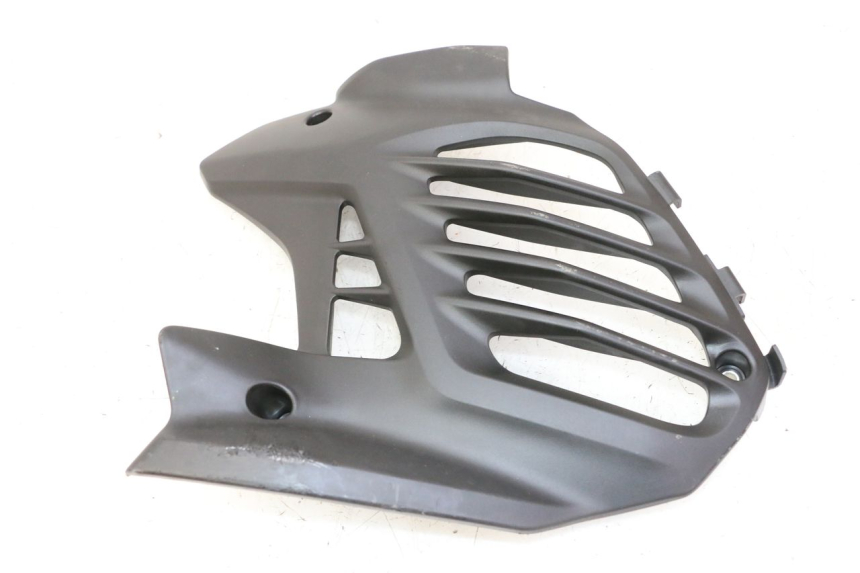 photo de RADIADOR CUBIERTA YAMAHA XMAX X-MAX 125 (2021 - 2025) - Detalles de los puntos de fijación