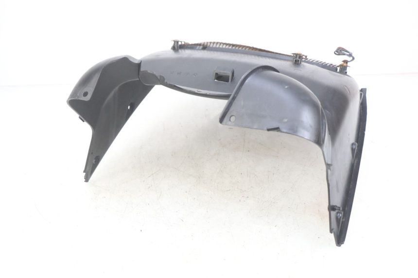 photo de REJILLA DEL RADIADOR KYMCO X-TOWN XTOWN 125 (2016 - 2021) - Primer plano técnico