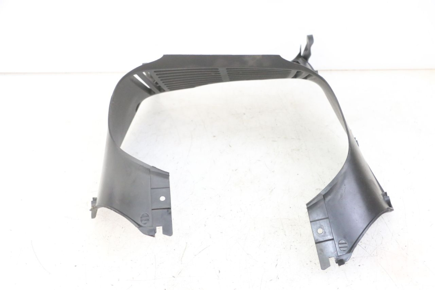 photo de RADIADOR CUBIERTA HONDA XLV VARADERO 125 (2000 - 2006) - Primer plano técnico