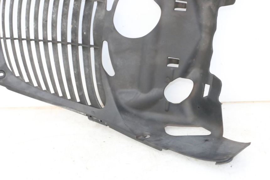 photo de REJILLA DEL RADIADOR YAMAHA X-MAX XMAX ABS 250 (2010 - 2014) - Otra vista del artículo