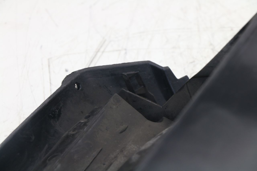 photo de RADIADOR CUBIERTA YAMAHA YP MAJESTY ABS 400 (2007 - 2009) - Detalle de la pieza