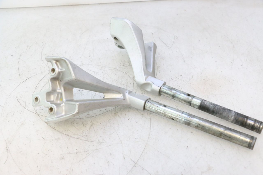photo de MANILLAR GILERA GP 800 (2007 - 2013) - Marcados y referencias originales