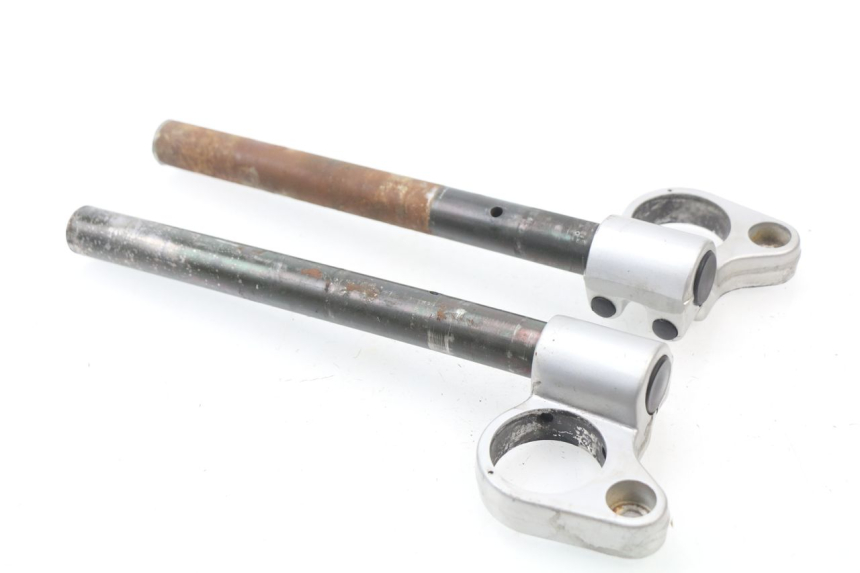 photo de MANILLAR SUZUKI GSXF GSX F 600 (1988 - 1997) - Primer plano técnico