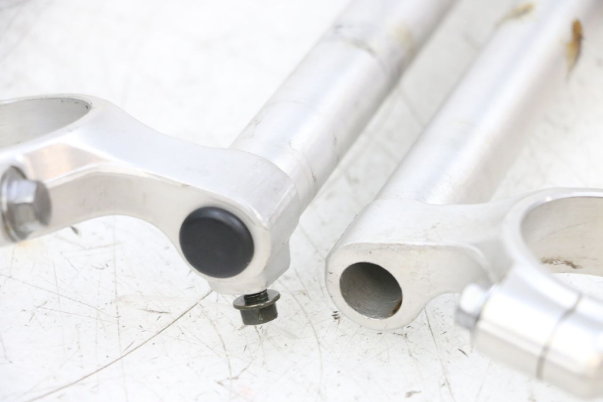 photo de MANILLAR SUZUKI GSXR GSX-R 1000 (2003 - 2004) - Otra perspectiva