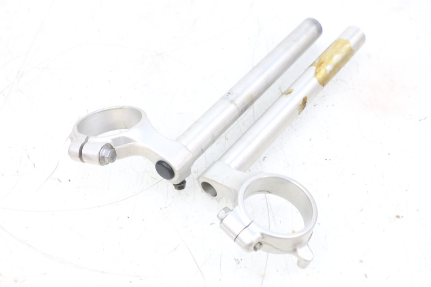 photo de MANILLAR SUZUKI GSXR GSX-R 1000 (2003 - 2004) - Primer plano técnico