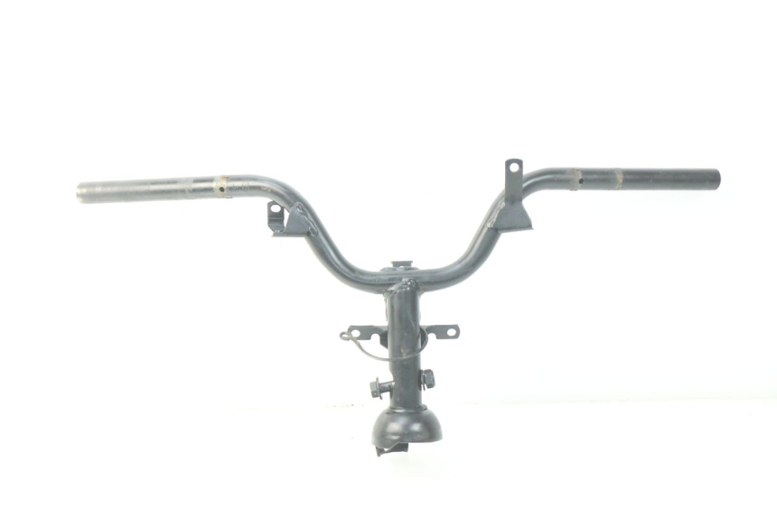 photo de LUZ TRASERA PEUGEOT KISBEE 4T 50 (2018 - 2022) - Vista principal