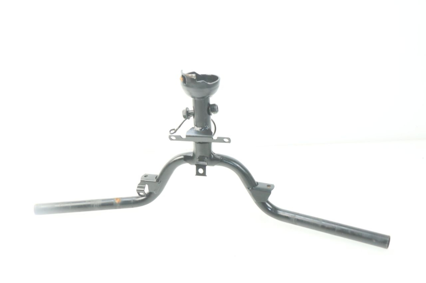 photo de LUZ TRASERA PEUGEOT KISBEE 4T 50 (2018 - 2022) - Otra perspectiva