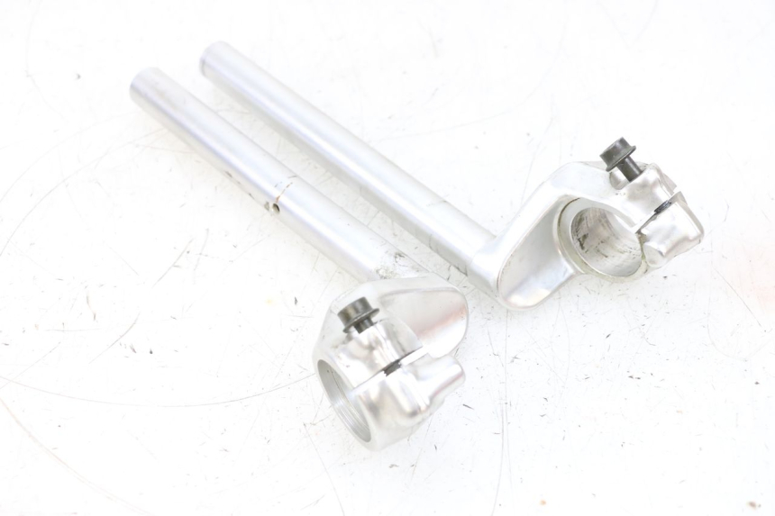 photo de MANILLAR HONDA NSR R 125 (1994 - 2003) - Primer plano técnico