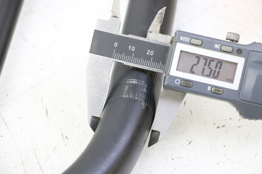 photo de MANILLAR APOLLO RFZ 125 - Primer plano técnico