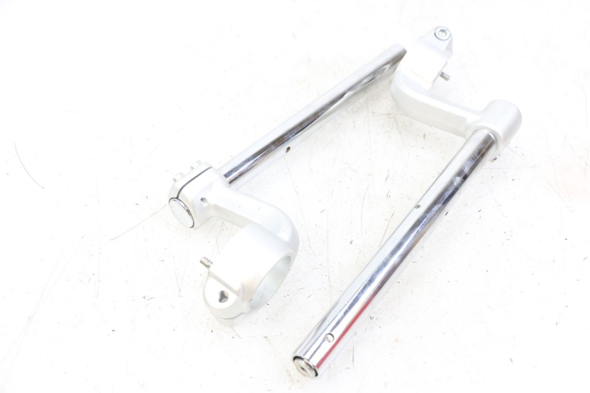 photo de MANILLAR ROYAL ENFIELD CONTINENTAL GT 650 (2019 - 2024) - Zoom estado de uso