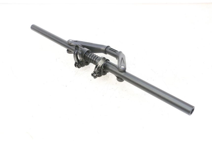 photo de MANILLAR DUALTRON VICTOR LIMITED 1 - Primer plano técnico