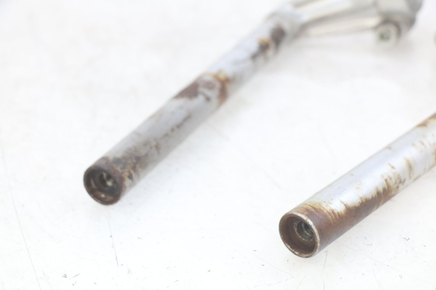 photo de MANILLAR DAELIM VJ ROADWIN FI 125 (2008 - 2017) - Otra perspectiva