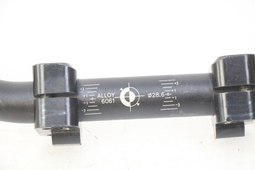 photo de MANILLAR MBK X-LIMIT XLIMIT 50 (2003 - 2006) - Detalles de los puntos de fijación