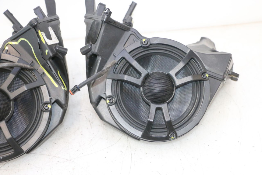 photo de ALTAVOZ HARLEY DAVIDSON ROAD GLIDE FLTRXSE 1920 (2018 - 2022) - Inspección visual detallada