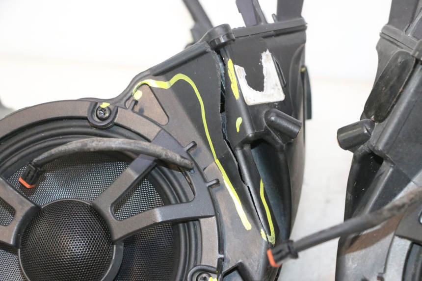 photo de ALTAVOZ HARLEY DAVIDSON ROAD GLIDE FLTRXSE 1920 (2018 - 2022) - Enfoque en la estructura