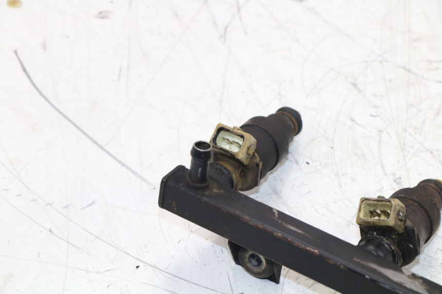 photo de INYECTOR BMW K100 1000 (1982 - 1990) - Marcados y referencias originales