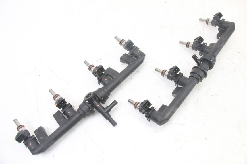 photo de INYECTOR BMW S RR ABS S1000RR 1000 (2015 - 2018) - Zoom estado de uso