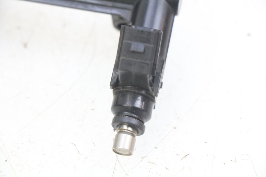 photo de INYECTOR HONDA CB R 1000 (2018 - 2023) - Inspección visual detallada