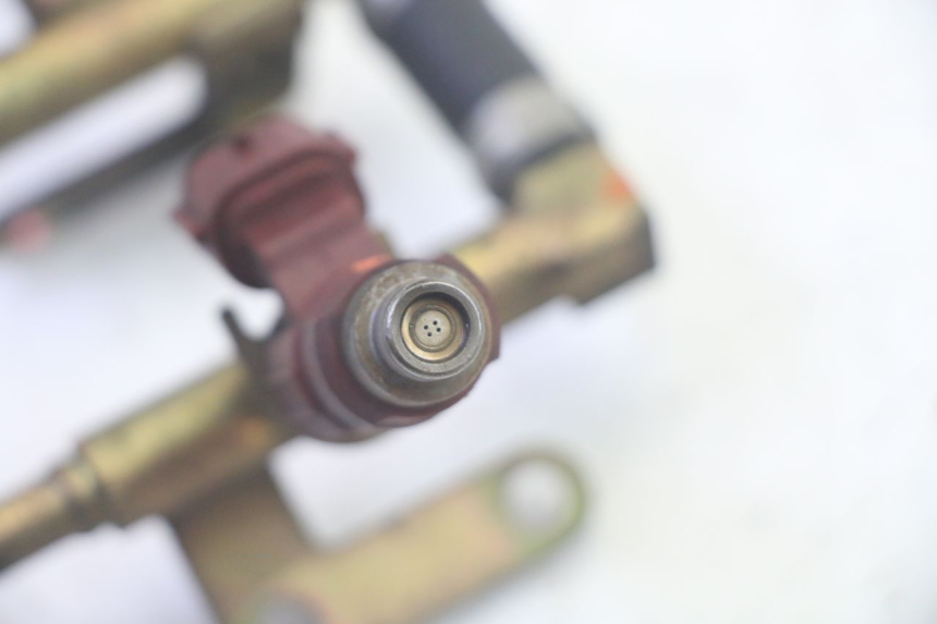 photo de INYECTOR SUZUKI DL V STROM 1000 (2002 - 2007) - Recambio usado revisado