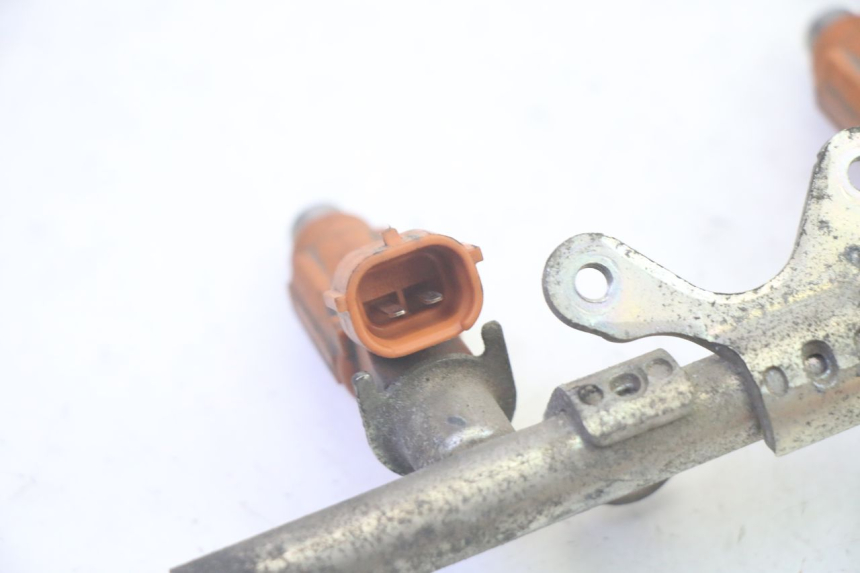 photo de INYECTOR YAMAHA FJR ABS 1300 (2006 - 2012) - Otra perspectiva