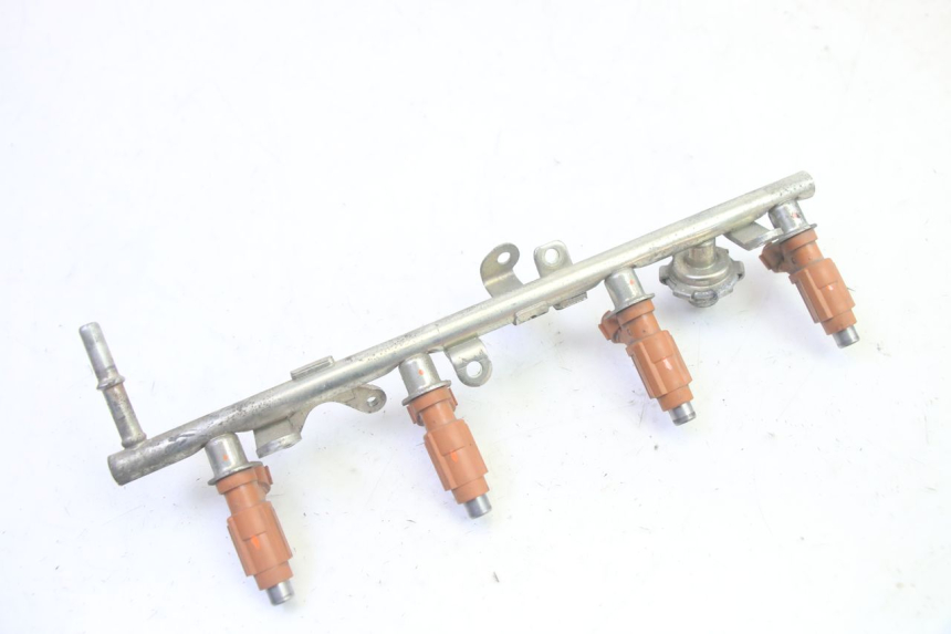 photo de INYECTOR YAMAHA FJR ABS 1300 (2006 - 2012) - Primer plano técnico