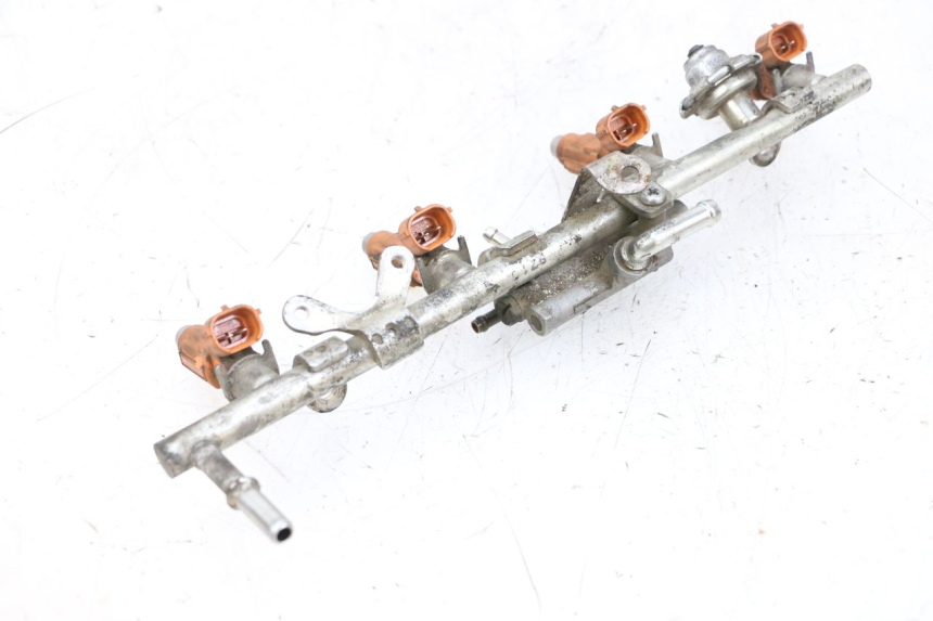 photo de INYECTOR YAMAHA FJR ABS 1300 (2006 - 2012) - Detalles de los puntos de fijación