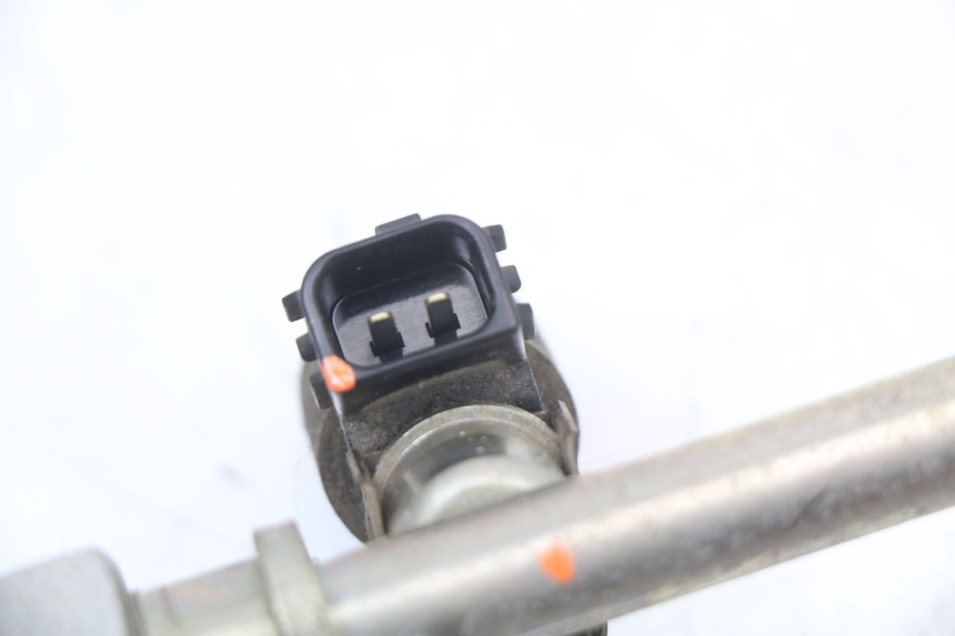 photo de INYECTOR HONDA FJS SILVER WING SILVERWING 400 (2005 - 2008) - Otra vista del artículo