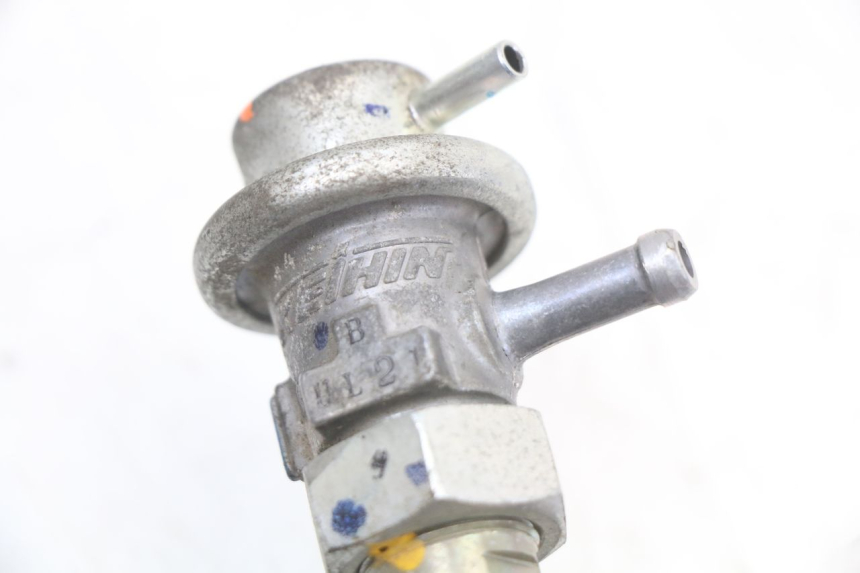 photo de INYECTOR HONDA FJS SILVER WING SILVERWING 400 (2005 - 2008) - Zoom sobre los componentes