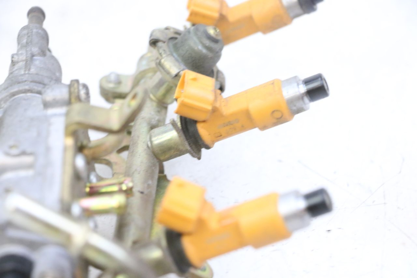 photo de INYECTOR YAMAHA FZ6 N FAZER 600 (2004 - 2006) - Otra perspectiva