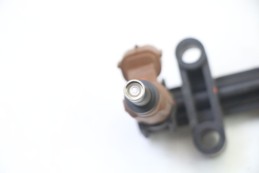 photo de INYECTOR SUZUKI GSR 750 (2011 - 2017) - Recambio usado revisado