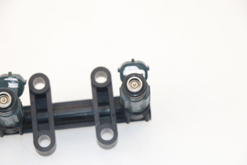 photo de INYECTOR KAWASAKI Z800 Z ABS 800 (2013 - 2017) - Otra perspectiva