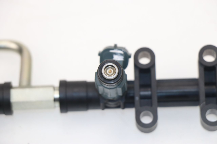 photo de INYECTOR KAWASAKI Z800 Z ABS 800 (2013 - 2017) - Primer plano técnico