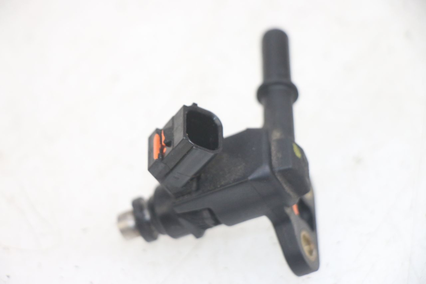 photo de INYECTOR PIAGGIO MEDLEY 125 (2016 - 2023) - Primer plano técnico