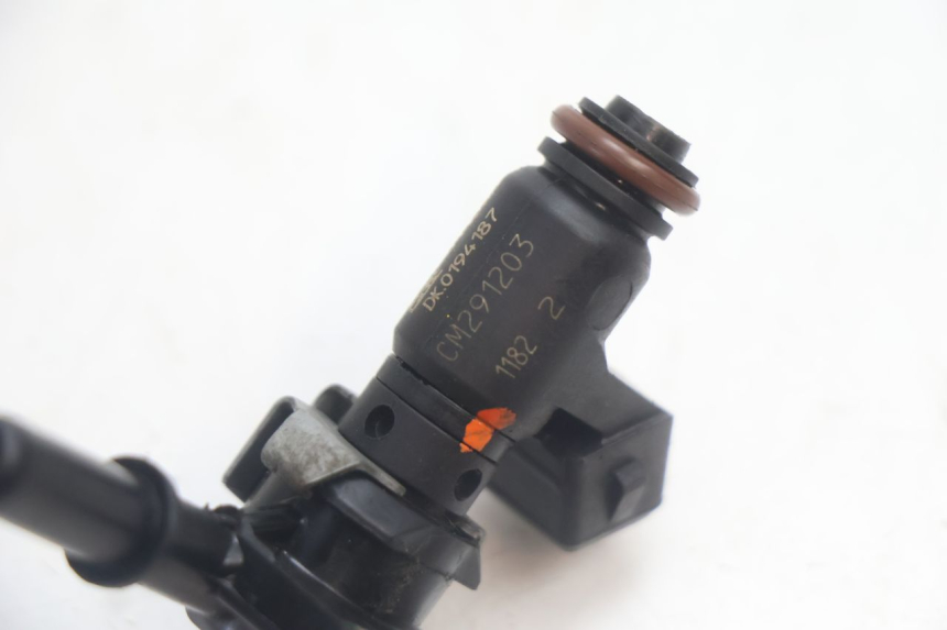 photo de INYECTOR PIAGGIO MP3 HPE 530 (2022 - 2026) - Detalles de los puntos de fijación
