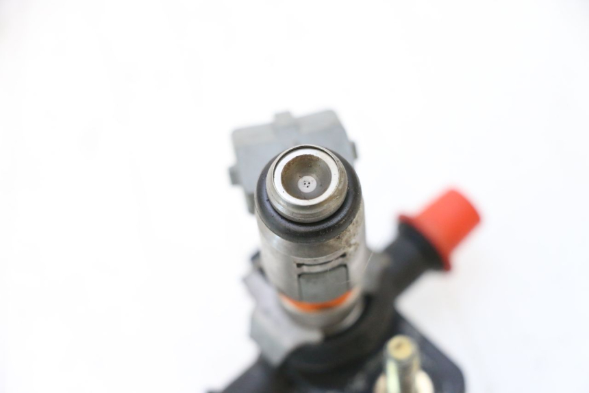 photo de INYECTOR PIAGGIO MP3 RL 250 (2006 - 2010) - Otra perspectiva
