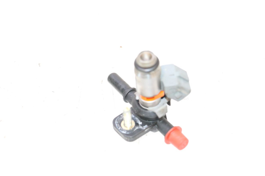 photo de INYECTOR PIAGGIO MP3 RL 250 (2006 - 2010) - Primer plano técnico
