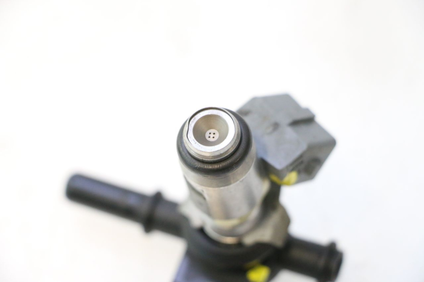 photo de INYECTOR PIAGGIO MP3 500 (2011 - 2015) - Otra perspectiva