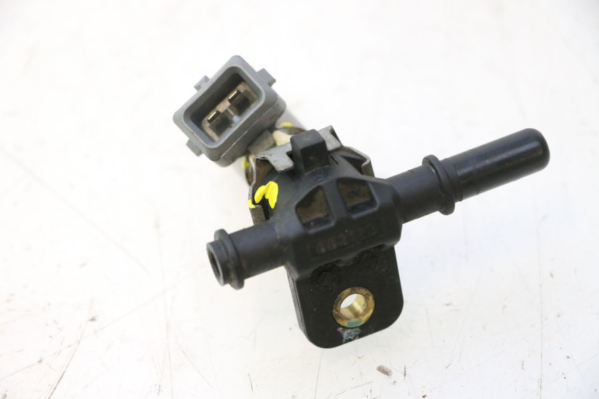photo de INYECTOR PIAGGIO MP3 500 (2011 - 2015) - Detalles de los puntos de fijación
