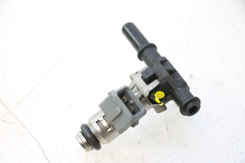 photo de INYECTOR PIAGGIO MP3 500 (2011 - 2015) - Estado de la superficie y material